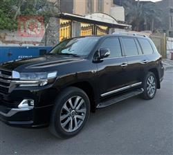 تۆیۆتا لاند کروزەر